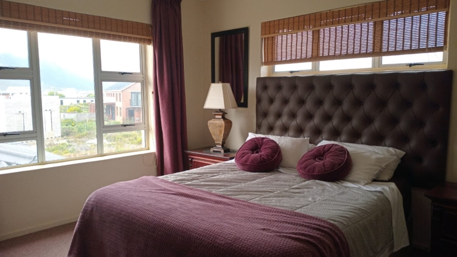 4 Bedroom Property for Sale in Bettys Bay Western Cape